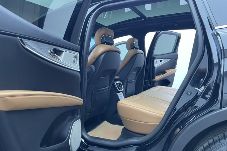 Used Lincoln Nautilus 2021 2.7T Four-Wheel-Drive Presidential Edition Interior 5