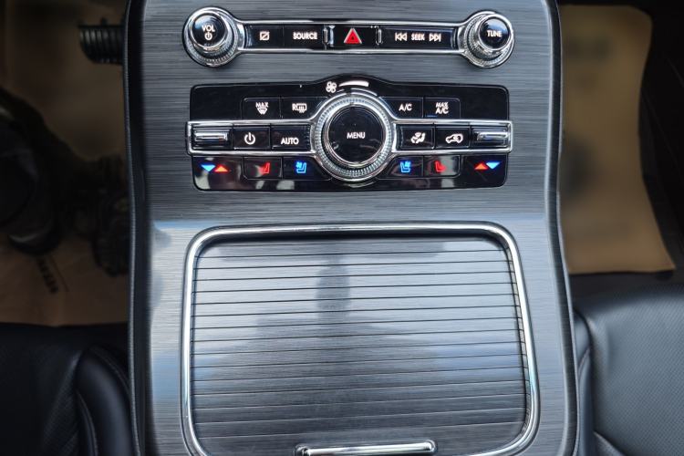 Used Lincoln Nautilus 2021 2.0T Four-Wheel Drive Luxury Edition Interior 5