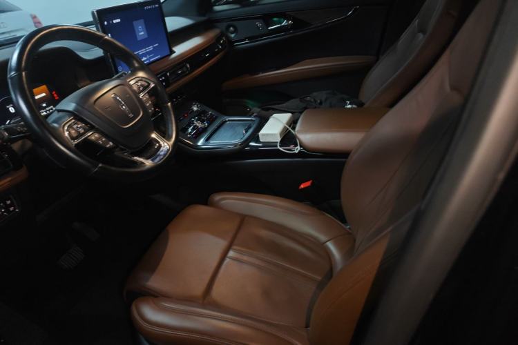 Used Lincoln Nautilus 2021 2.7T Four-Wheel Drive Prestige Edition Left Front Seat