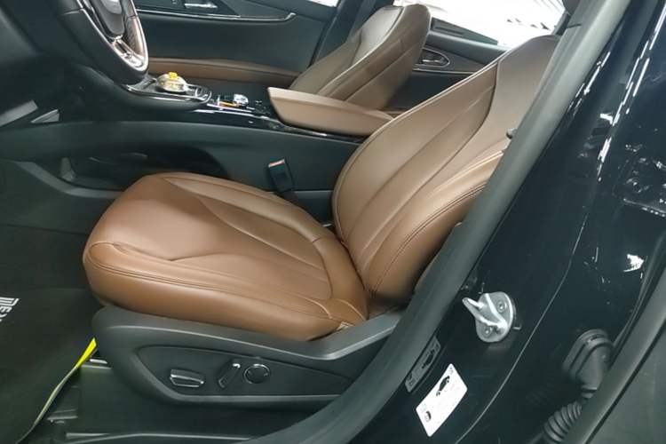 Used Lincoln Nautilus 2021 2.0T Four-Wheel Drive Luxury Edition Left Front Seat