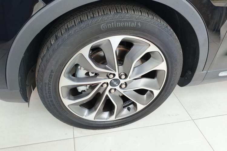 Used Lincoln Nautilus 2021 2.0T Four-Wheel Drive Luxury Edition Left Front Wheel Hub