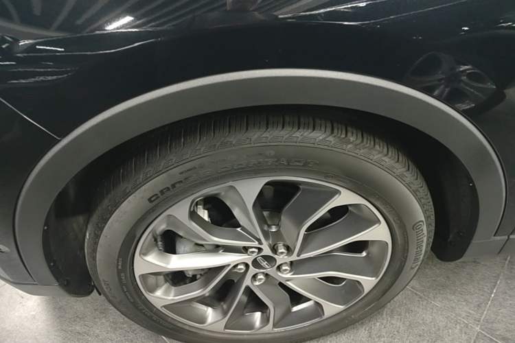 Used Lincoln Nautilus 2021 2.0T Four-Wheel Drive Luxury Edition Left Front Wheel Hub