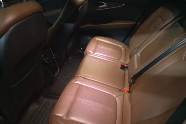 Used Lincoln Nautilus 2021 2.7T Four-Wheel Drive Prestige Edition Left Rear Seat