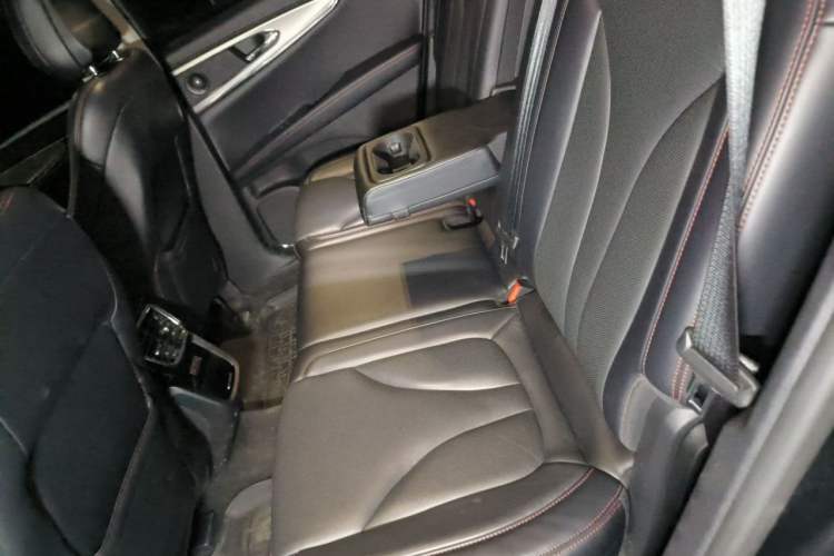 Used Lincoln Nautilus 2021 2.0T Four-Wheel-Drive California Coast Limited Edition Left Rear Seat
