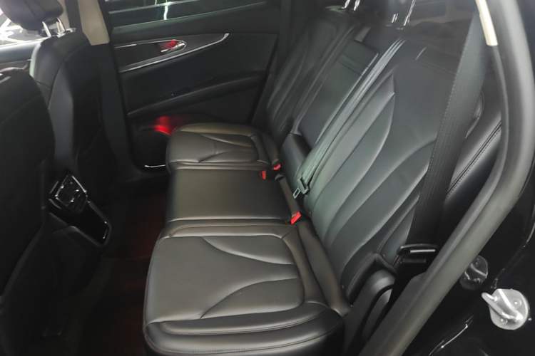 Used Lincoln Nautilus 2021 2.0T Four-Wheel Drive Luxury Edition Left Rear Seat