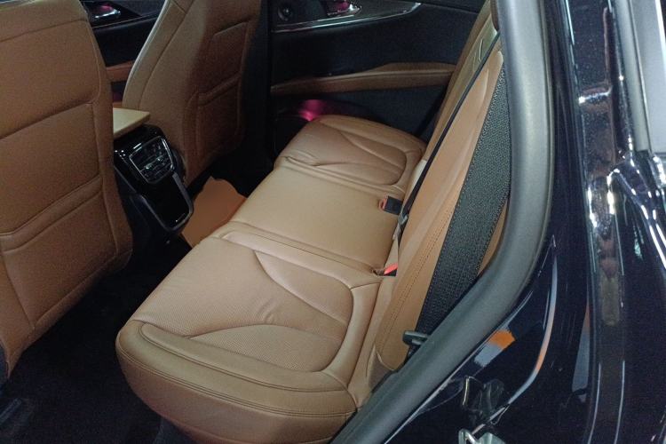 Used Lincoln Nautilus 2021 2.0T Four-Wheel Drive Luxury Edition Left Rear Seat