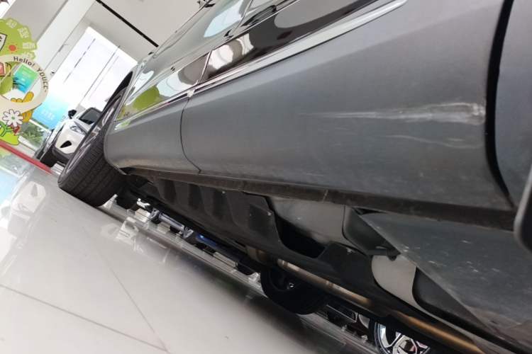 Used Lincoln Nautilus 2021 2.0T Four-Wheel Drive Luxury Edition Left Side Sill
