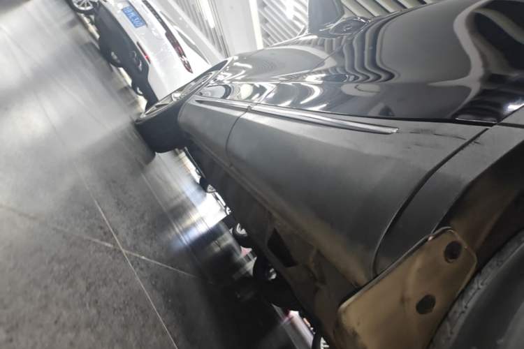 Used Lincoln Nautilus 2021 2.7T Four-Wheel Drive Prestige Edition Left Side Sill