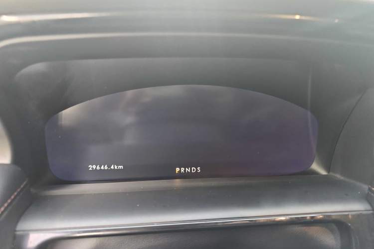 Used Lincoln Nautilus 2021 2.0T Four-Wheel Drive Luxury Edition Odometer Close Up