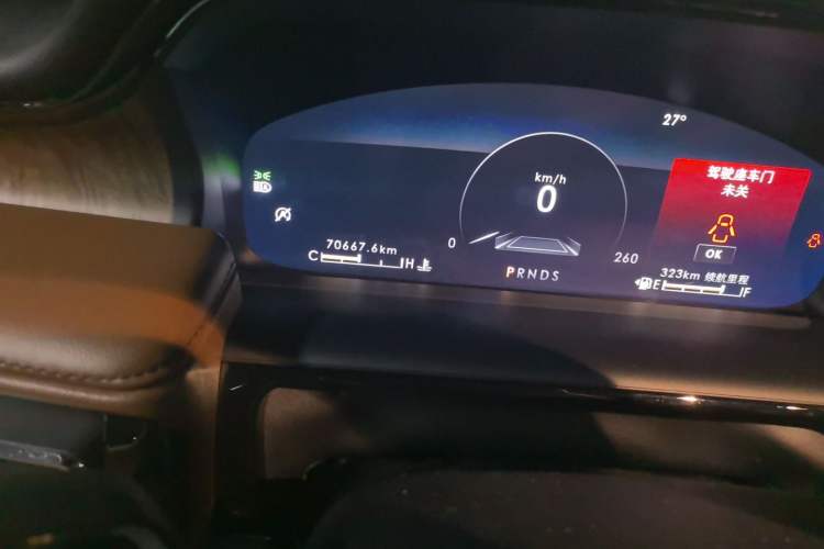 Used Lincoln Nautilus 2021 2.7T Four-Wheel Drive Prestige Edition Odometer Close Up