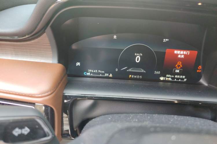 Used Lincoln Nautilus 2021 2.7T Four-Wheel Drive Prestige Edition Odometer Close Up