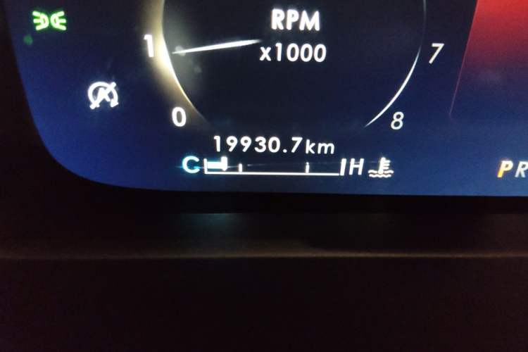 Used Lincoln Nautilus 2021 2.0T Four-Wheel Drive Luxury Edition Odometer Close Up
