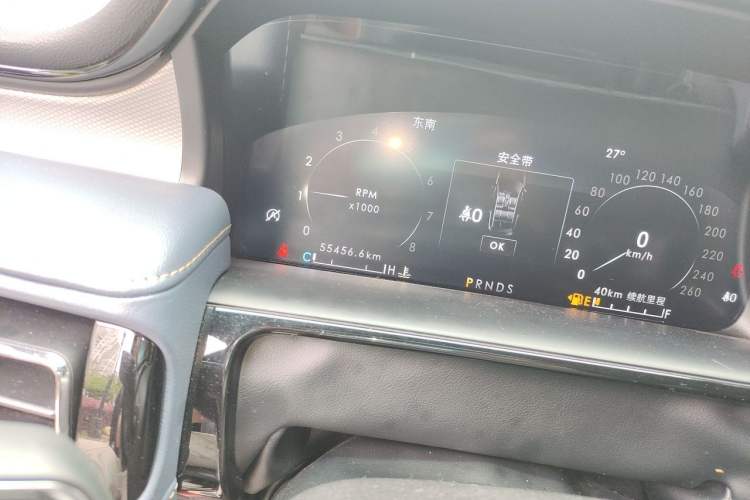 Used Lincoln Nautilus 2021 2.0T Four-Wheel Drive Luxury Edition Odometer Close Up