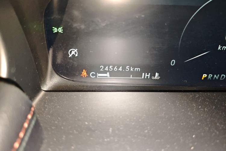 Used Lincoln Nautilus 2021 2.0T Four-Wheel Drive Luxury Edition Odometer Close Up