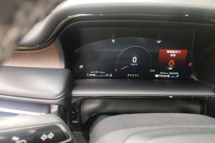 Used Lincoln Nautilus 2021 2.0T Four-Wheel Drive Luxury Edition Odometer Close Up