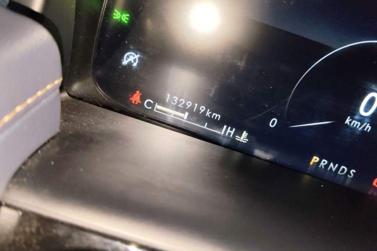 Used Lincoln Nautilus 2021 2.0T Four-Wheel Drive Luxury Edition Odometer Close Up