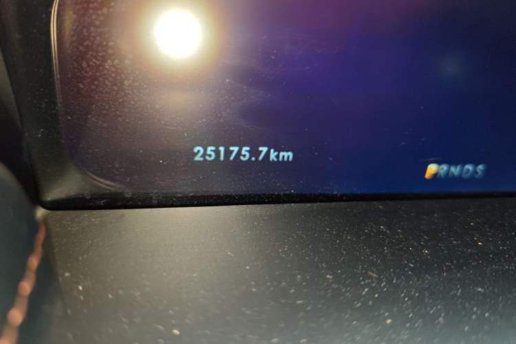 Used Lincoln Nautilus 2021 2.0T Four-Wheel Drive Luxury Edition Odometer Close Up