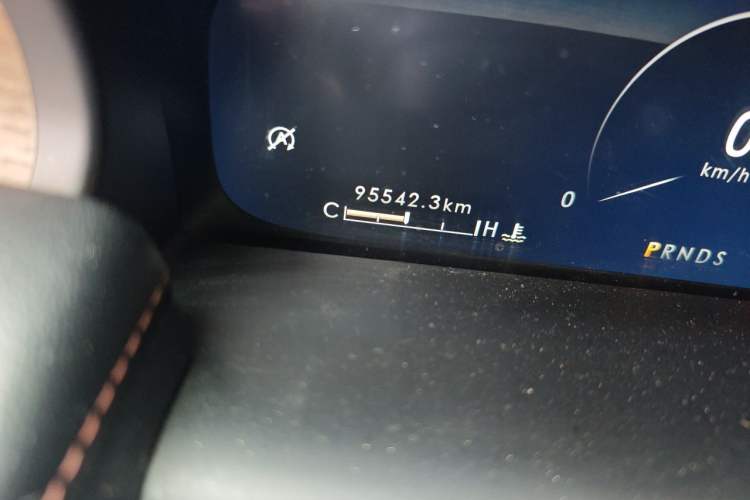 Used Lincoln Nautilus 2021 2.0T Four-Wheel Drive Luxury Edition Odometer Close Up