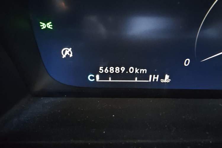Used Lincoln Nautilus 2021 2.0T Four-Wheel Drive Luxury Edition Odometer Close Up