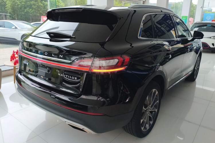 Used Lincoln Nautilus 2021 2.0T Four-Wheel Drive Luxury Edition Rear Right 45 Deg