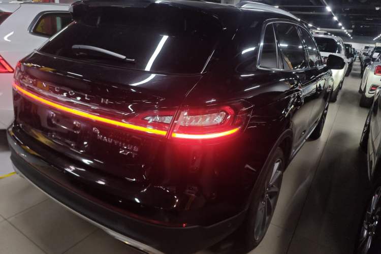 Used Lincoln Nautilus 2021 2.7T Four-Wheel Drive Prestige Edition Rear Right 45 Deg