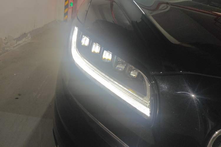Used Lincoln Nautilus 2021 2.7T Four-Wheel Drive Prestige Edition Right Front Headlight