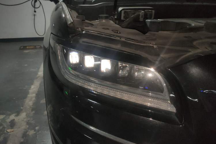 Used Lincoln Nautilus 2021 2.7T Four-Wheel Drive Prestige Edition Right Front Headlight