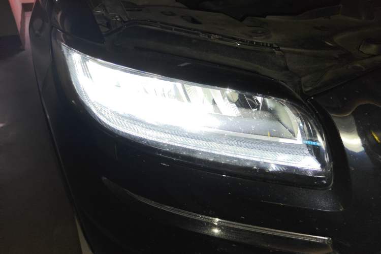 Used Lincoln Nautilus 2021 2.0T Four-Wheel Drive Luxury Edition Right Front Headlight