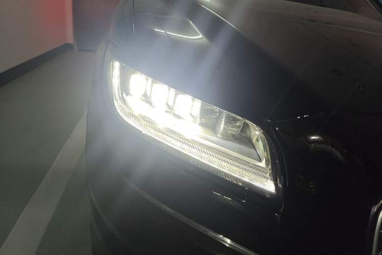 Used Lincoln Nautilus 2021 2.7T Four-Wheel Drive Prestige Edition Right Front Headlight