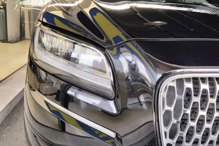 Used Lincoln Nautilus 2021 2.0T Four-Wheel Drive Luxury Edition Right Front Headlight