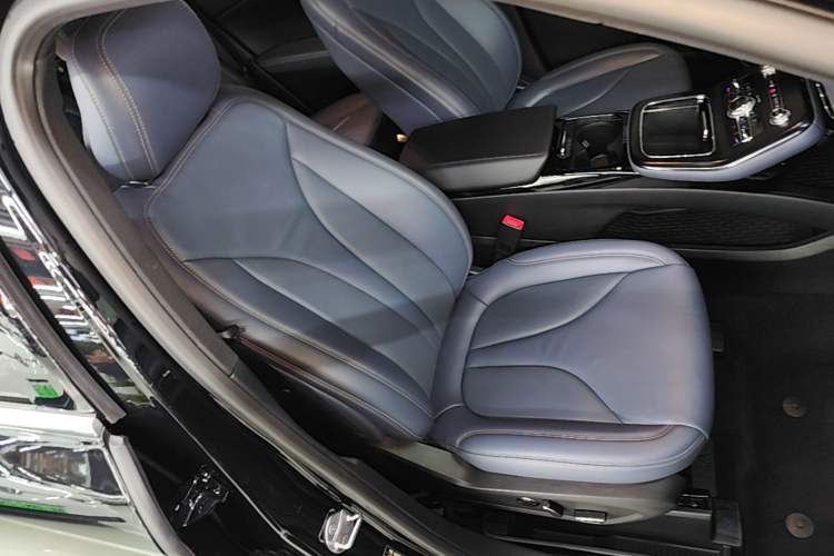 Used Lincoln Nautilus 2021 2.0T Four-Wheel Drive Luxury Edition Right Front Seat