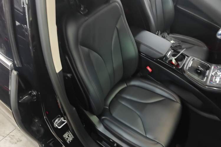Used Lincoln Nautilus 2021 2.0T Four-Wheel Drive Luxury Edition Right Front Seat