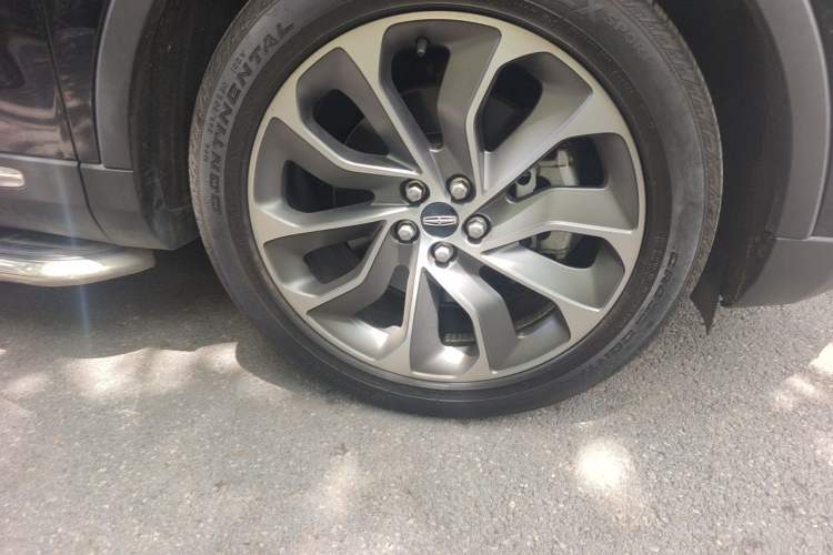 Used Lincoln Nautilus 2021 2.0T Four-Wheel Drive Luxury Edition Right Front Wheel Hub