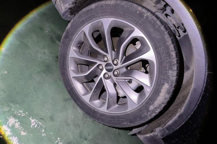 Used Lincoln Nautilus 2021 2.0T Four-Wheel Drive Luxury Edition Right Front Wheel Hub