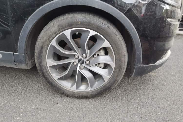 Used Lincoln Nautilus 2021 2.0T Four-Wheel Drive Luxury Edition Right Front Wheel Hub