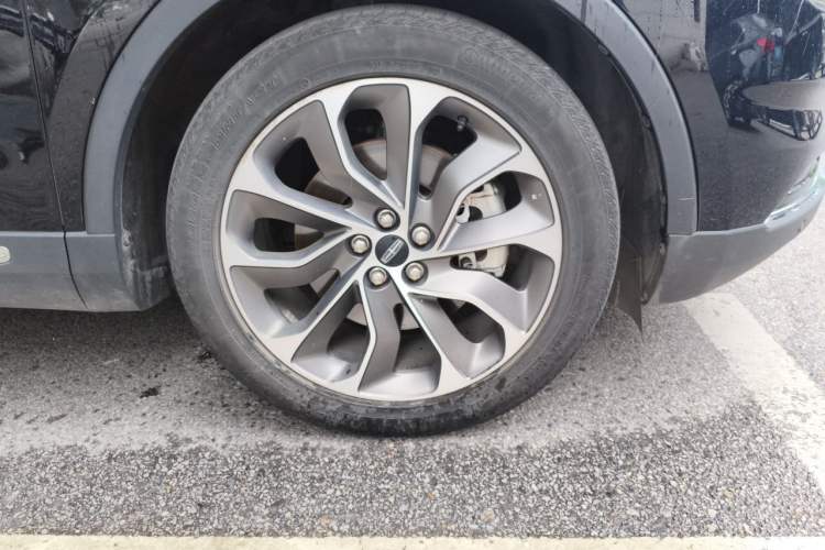 Used Lincoln Nautilus 2021 2.0T Four-Wheel Drive Luxury Edition Right Front Wheel Hub