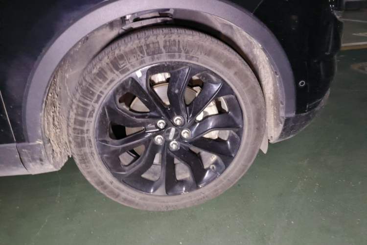 Used Lincoln Nautilus 2021 2.0T Four-Wheel-Drive California Coast Limited Edition Right Front Wheel Hub
