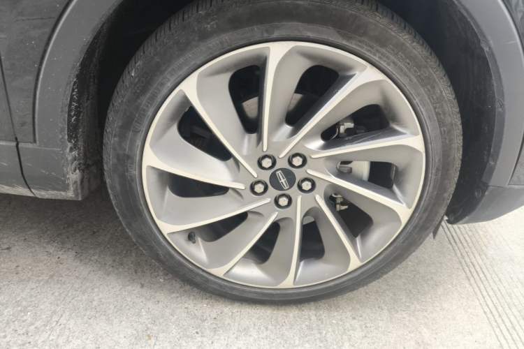 Used Lincoln Nautilus 2021 2.7T Four-Wheel Drive Prestige Edition Right Front Wheel Hub