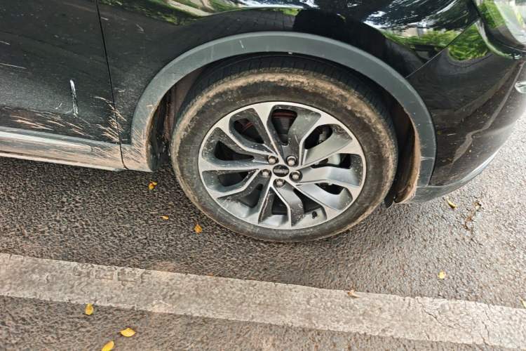 Used Lincoln Nautilus 2021 2.0T Four-Wheel Drive Luxury Edition Right Front Wheel Hub