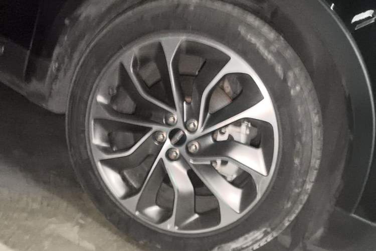 Used Lincoln Nautilus 2021 2.0T Four-Wheel Drive Luxury Edition Right Front Wheel Hub