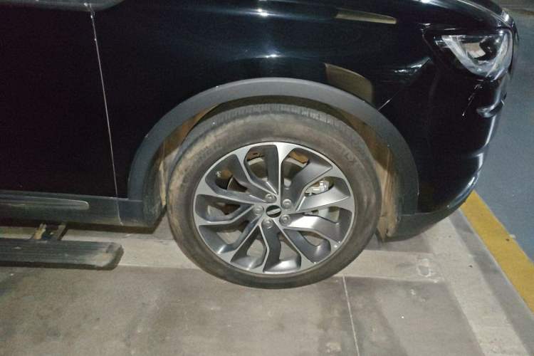 Used Lincoln Nautilus 2021 2.0T Four-Wheel Drive Luxury Edition Right Front Wheel Hub