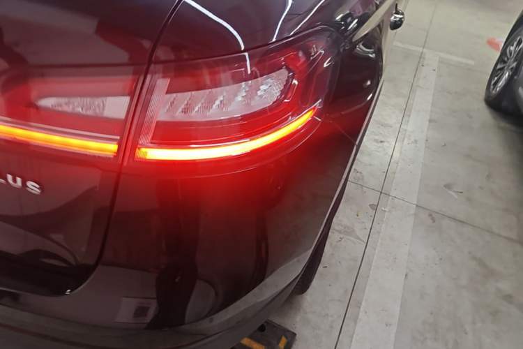 Used Lincoln Nautilus 2021 2.0T Four-Wheel Drive Luxury Edition Right Rear Taillight