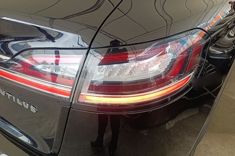 Used Lincoln Nautilus 2021 2.0T Four-Wheel Drive Luxury Edition Right Rear Taillight