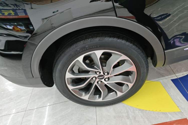 Used Lincoln Nautilus 2021 2.0T Four-Wheel Drive Luxury Edition Right Rear Wheel Hub