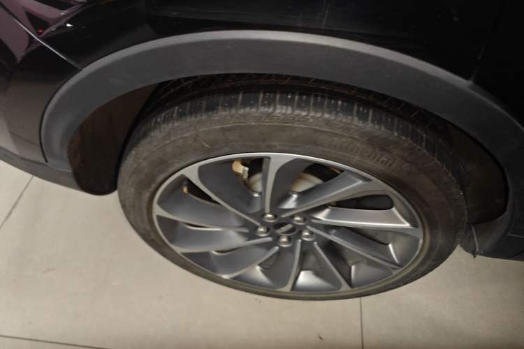 Used Lincoln Nautilus 2021 2.7T Four-Wheel Drive Prestige Edition Right Rear Wheel Hub