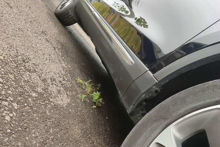 Used Lincoln Nautilus 2021 2.0T Four-Wheel Drive Luxury Edition Right Side Sill