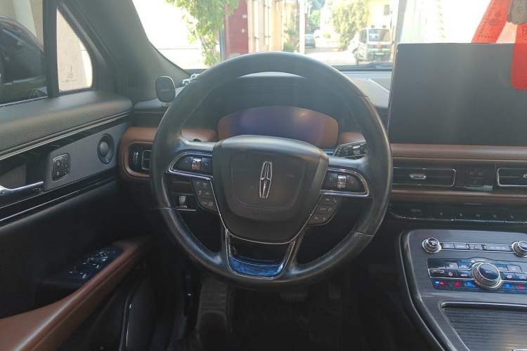 Used Lincoln Nautilus 2021 Revised Version 2.7T Four-Wheel Drive Prestige Edition Steering Wheel