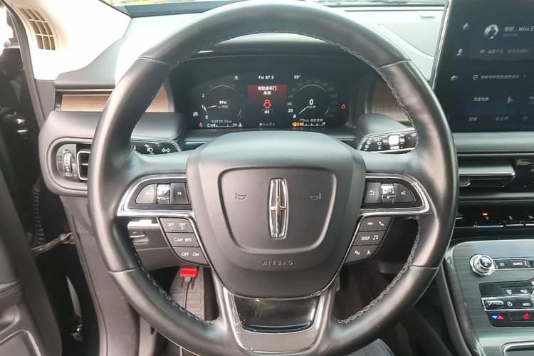 Used Lincoln Nautilus 2021 2.0T Four-Wheel Drive Luxury Edition Steering Wheel