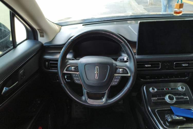 Used Lincoln Nautilus 2021 2.0T Four-Wheel Drive Luxury Edition Steering Wheel