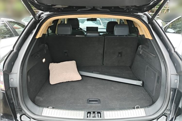 Used Lincoln Nautilus 2021 2.0T Four-Wheel Drive Luxury Edition Trunk